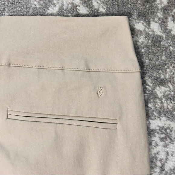 Nancy Lopez Golf DeLux Dri Pully Capri in Khaki Size 16 - Picture 5 of 10